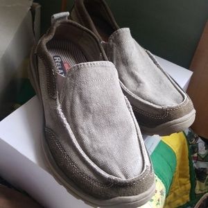 Mens shoes